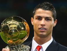 开云体育官网-绿茵交汇点，当巴西的桑巴遇见丹麦童话，本泽马诠释何为比赛的心跳