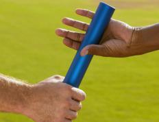 开云官方app入口-跃马破晓，法拉利战术制胜红牛王朝，新星皮亚斯特里点燃赛道革命