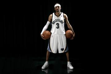 开云体育下载-当高卢雄鸡戴上羽毛，从李梓嘉的统治力看法式胜利哲学