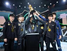 开云体育中国-CLG碾压MAD，Uzi开启传奇时刻激烈交锋2025世界赛，成为赛场最大亮点的简单介绍