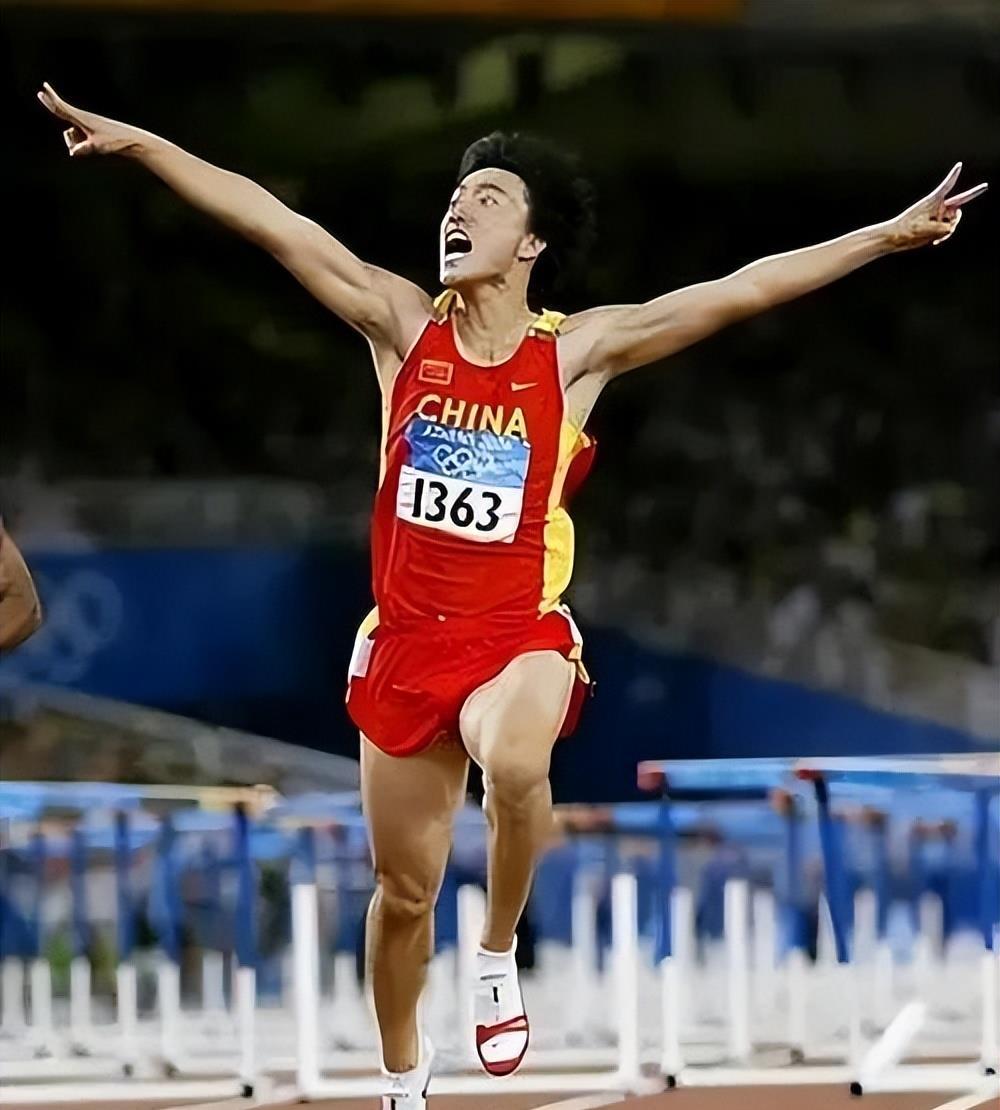 开云体育登录-关于热门赛事引发热议，运动员的风采让人为之动容的信息