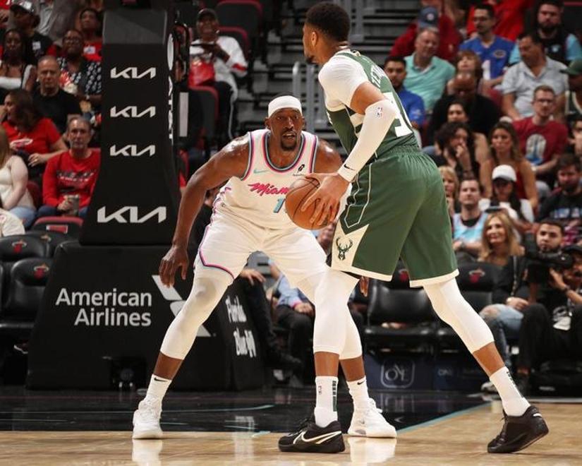 开云体育-关于热火横扫雄鹿，取得重要胜利的信息