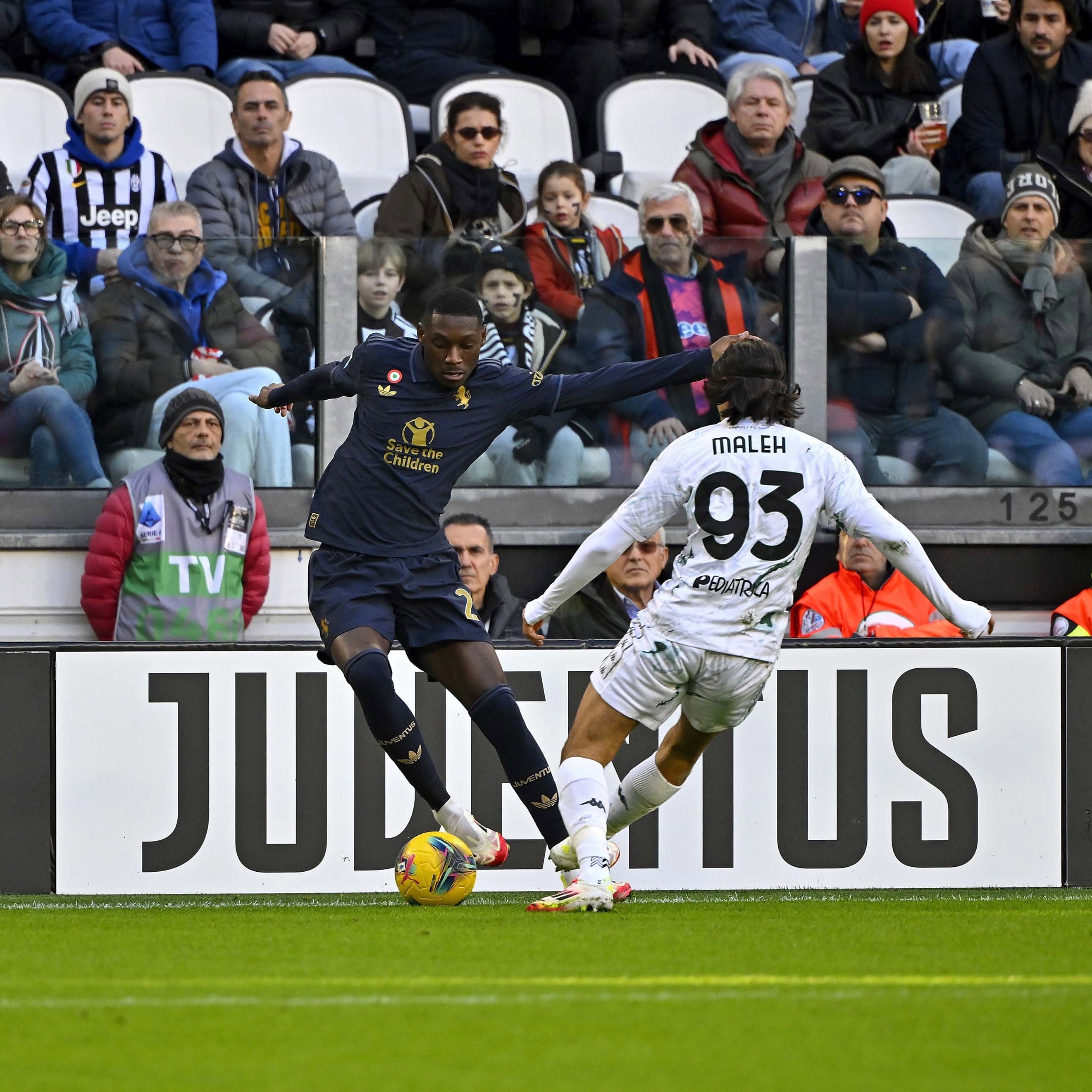 开云体育登录-意甲联赛上发生了一场激烈的争夺