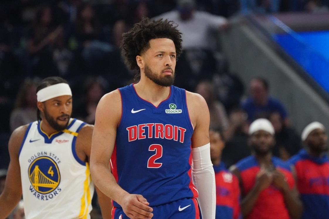 开云下载-勇士逆转活塞格林32分创个人新高