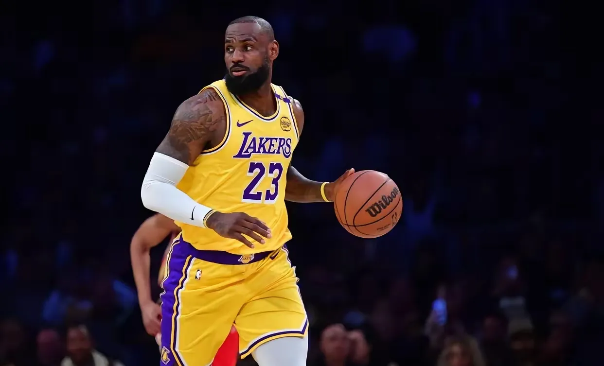 开云体育官方网站-湖人队主帅:我们要团结一心争冠