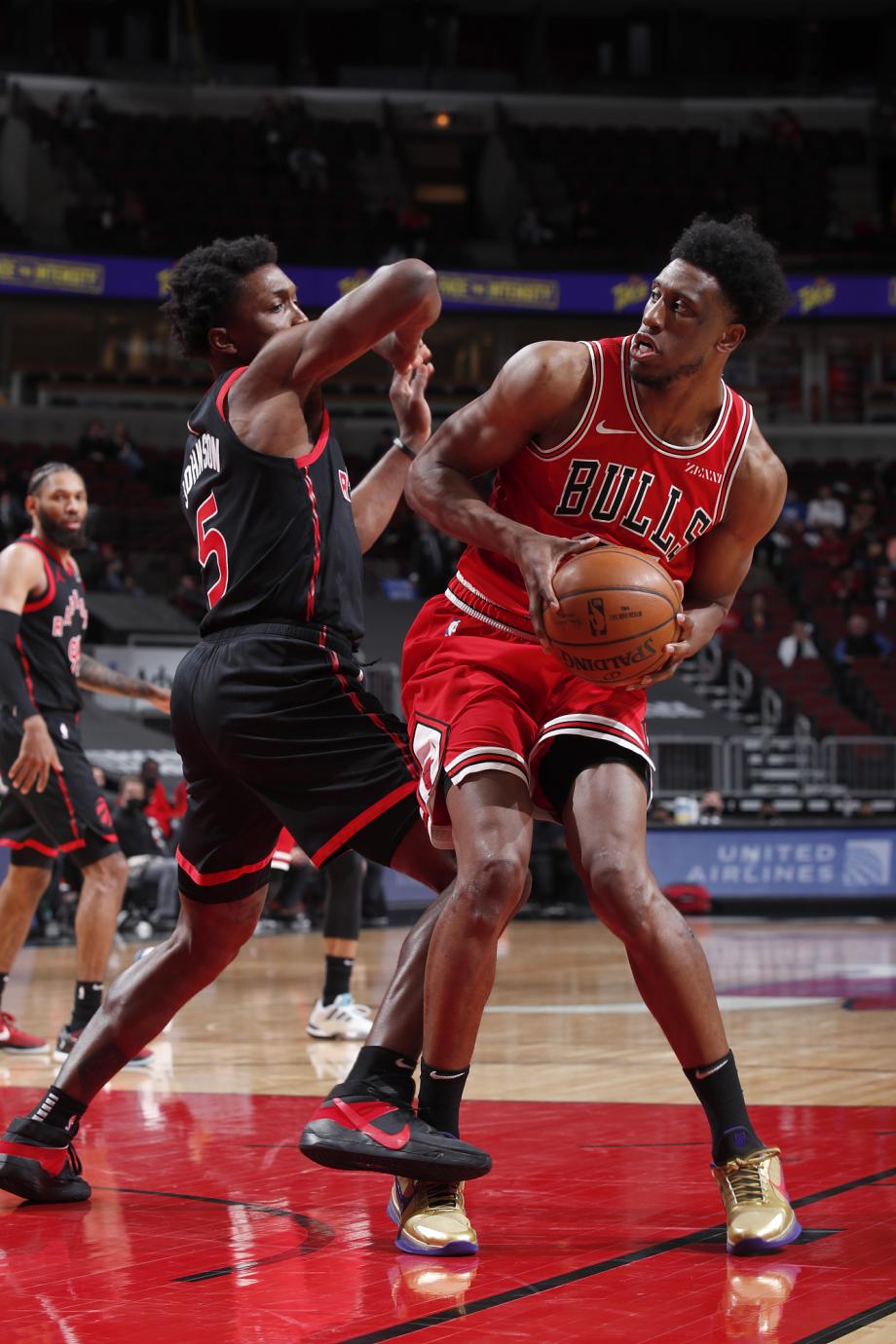 开云平台-包含公牛完胜爵士，哈里斯爆发神勇的词条