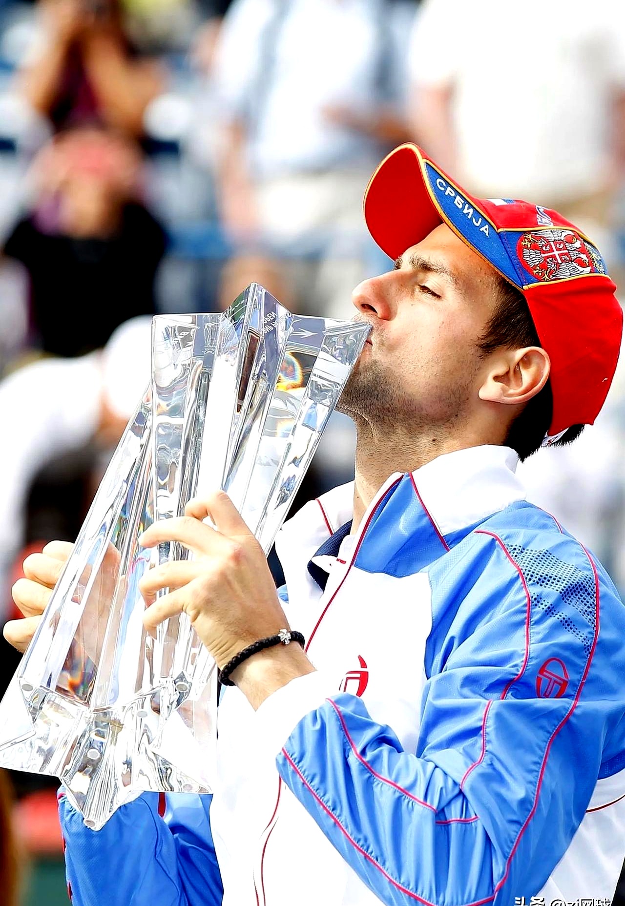 开云体育入口-澳网轻取拉沃尔杯，德约科维奇统治全场