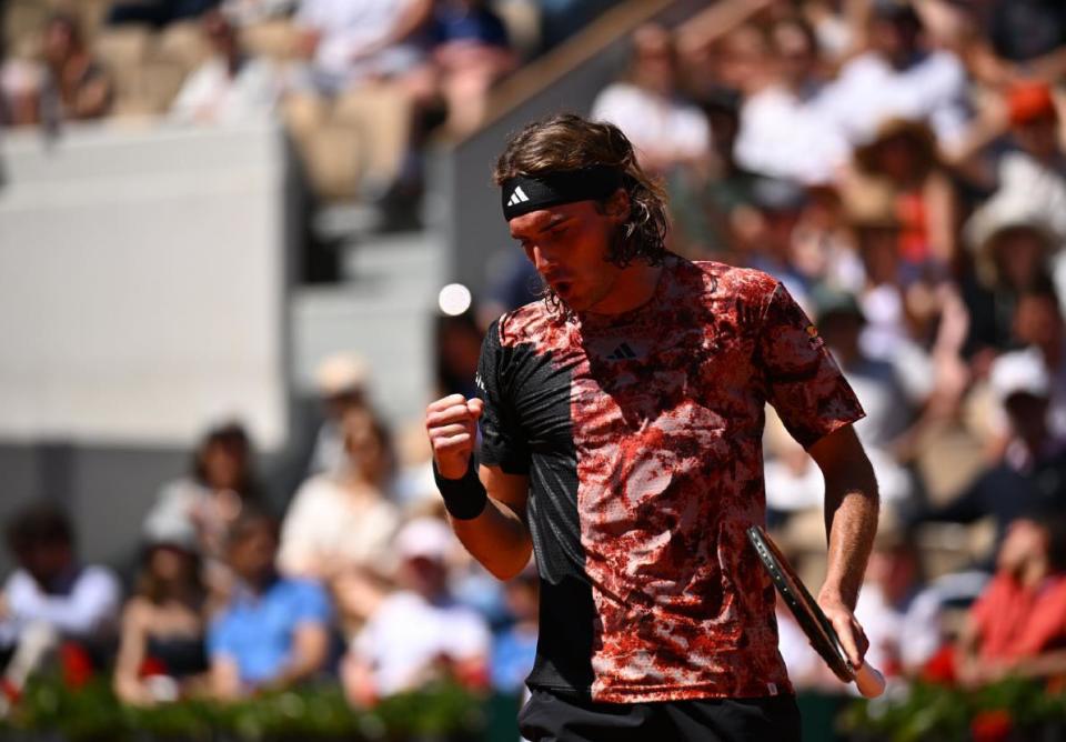 开云体育官网-美网碾压法网，西西帕斯点燃赛场