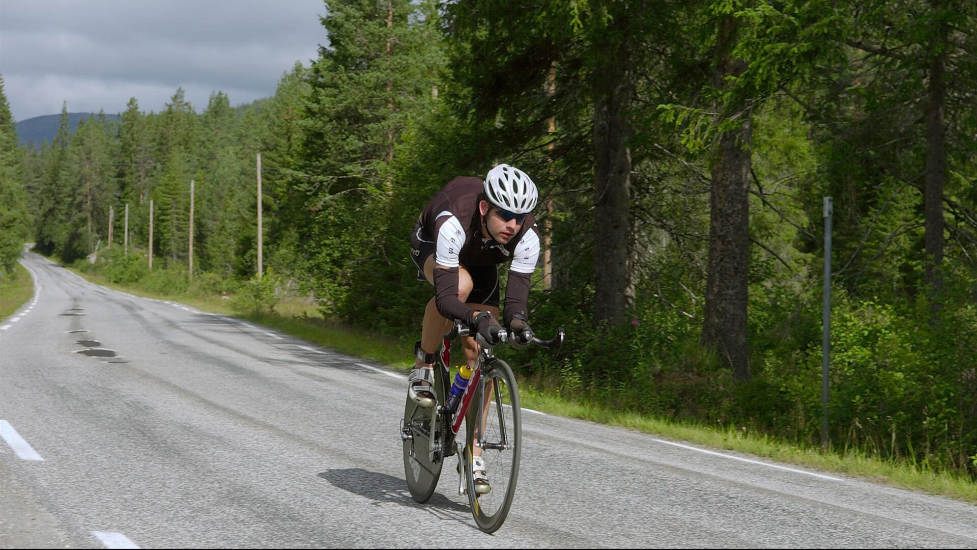 开云体育中国-平行时空，戈贝尔撕裂现实的夜，国王降临东方赛场